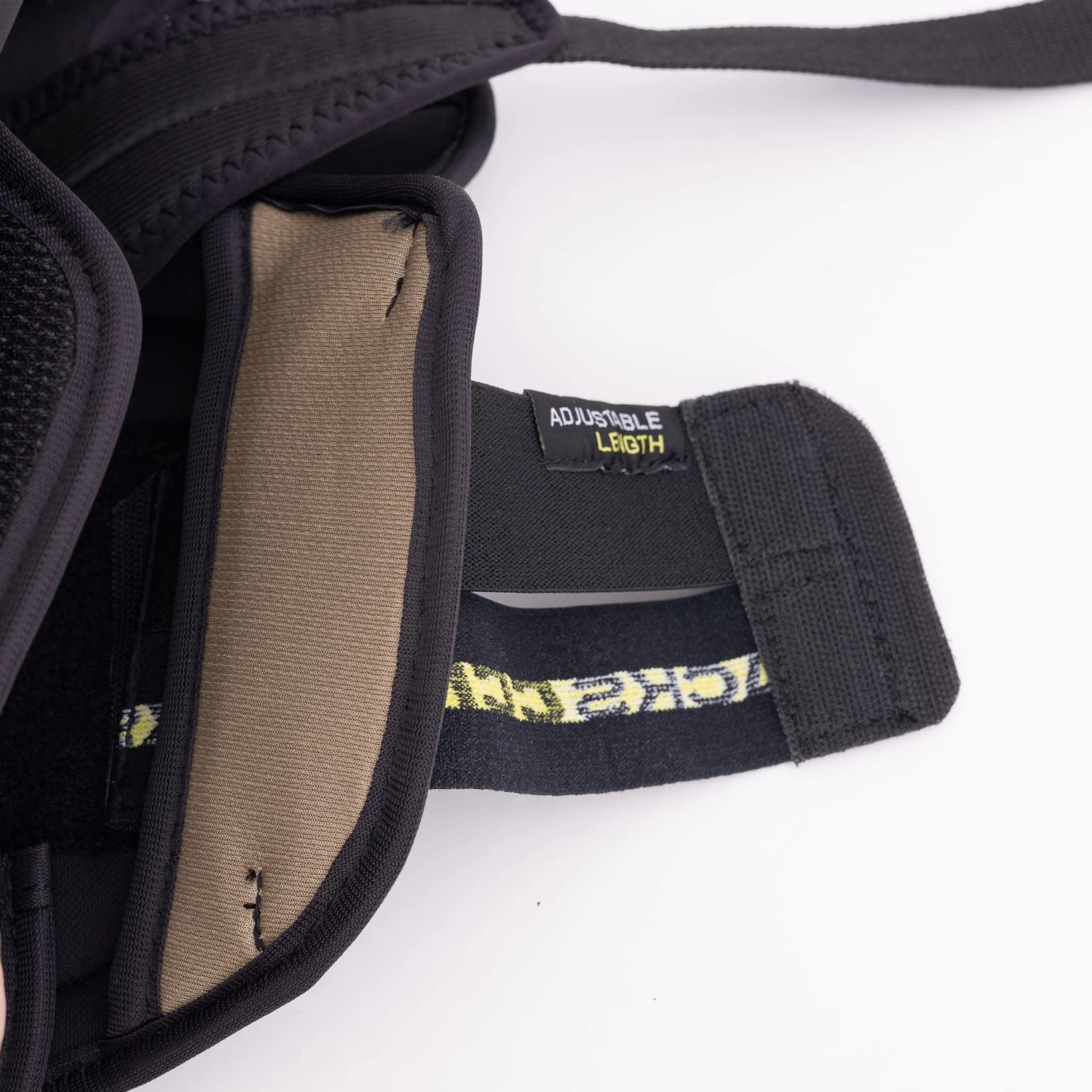 CCM Tacks AS-V Senior Hockey Shin Guards 3 CCM Tacks AS-V Senior Hockey Shin Guards - Image 3