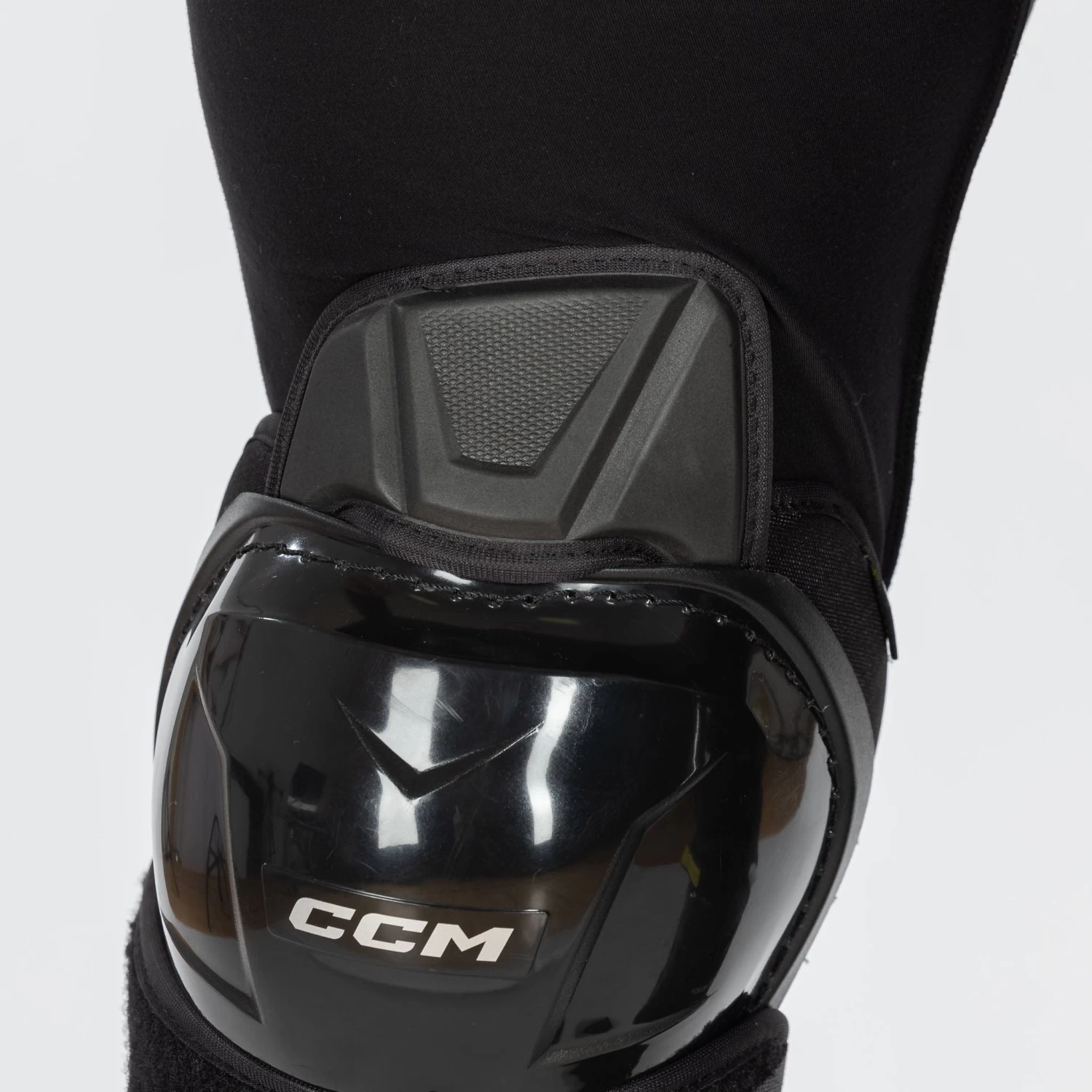 CCM Tacks AS-V Senior Hockey Shin Guards 15 CCM Tacks AS-V Senior Hockey Shin Guards - Image 15