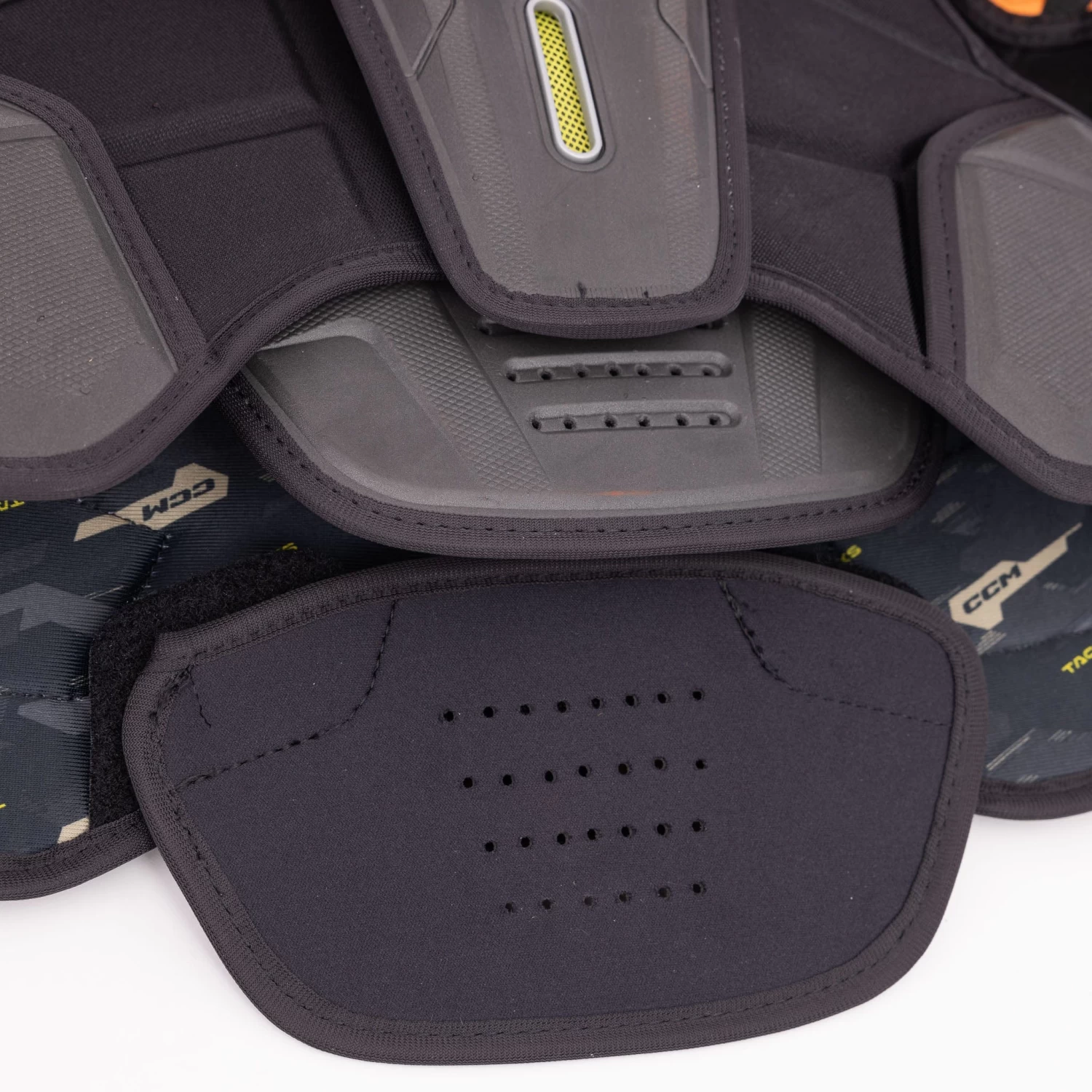 CCM Tacks AS-V Senior Hockey Shoulder Pads 16 CCM Tacks AS-V Senior Hockey Shoulder Pads - Image 16