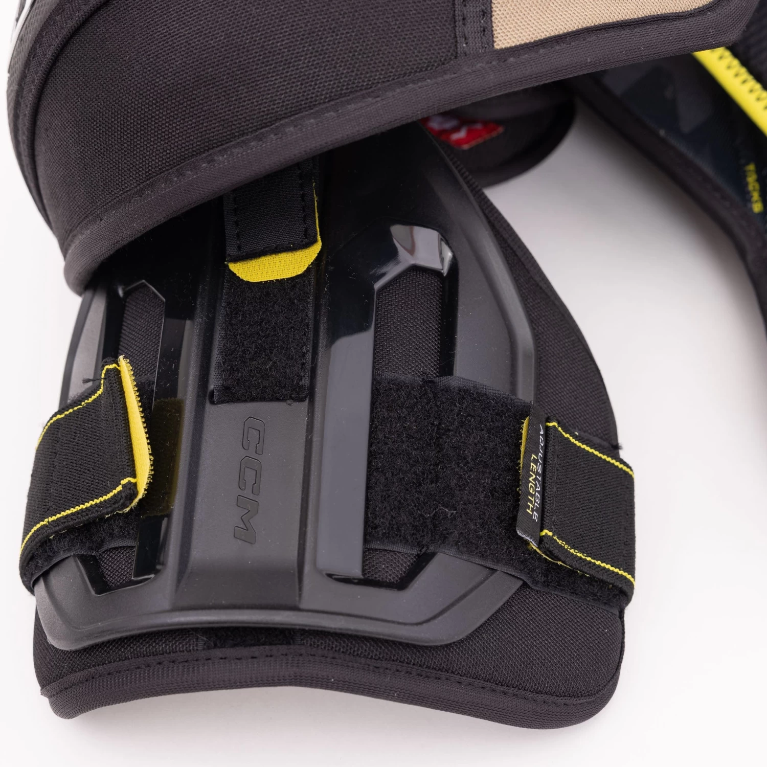 CCM Tacks AS-V Senior Hockey Shoulder Pads 14 CCM Tacks AS-V Senior Hockey Shoulder Pads - Image 14