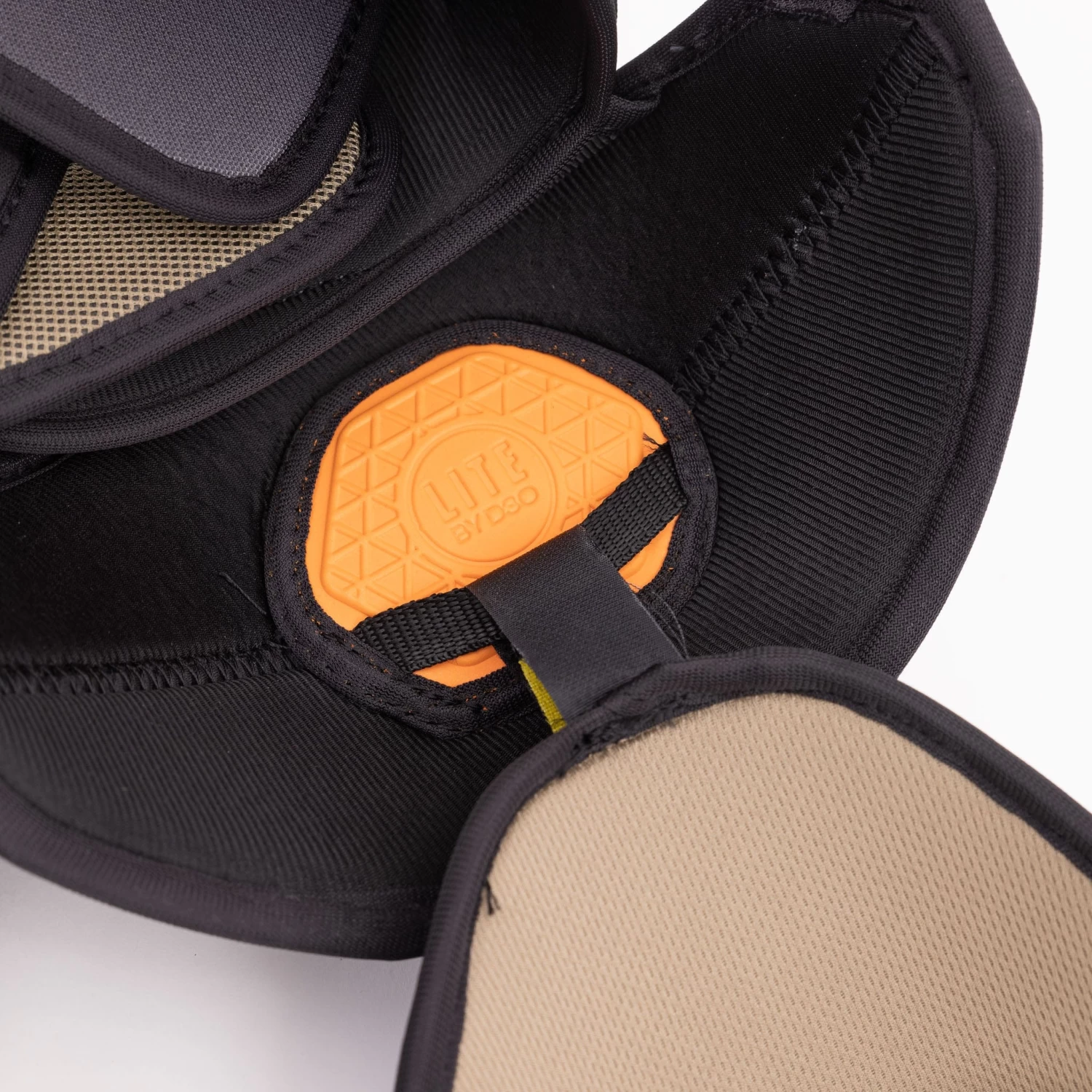 CCM Tacks AS-V Senior Hockey Shoulder Pads 15 CCM Tacks AS-V Senior Hockey Shoulder Pads - Image 15