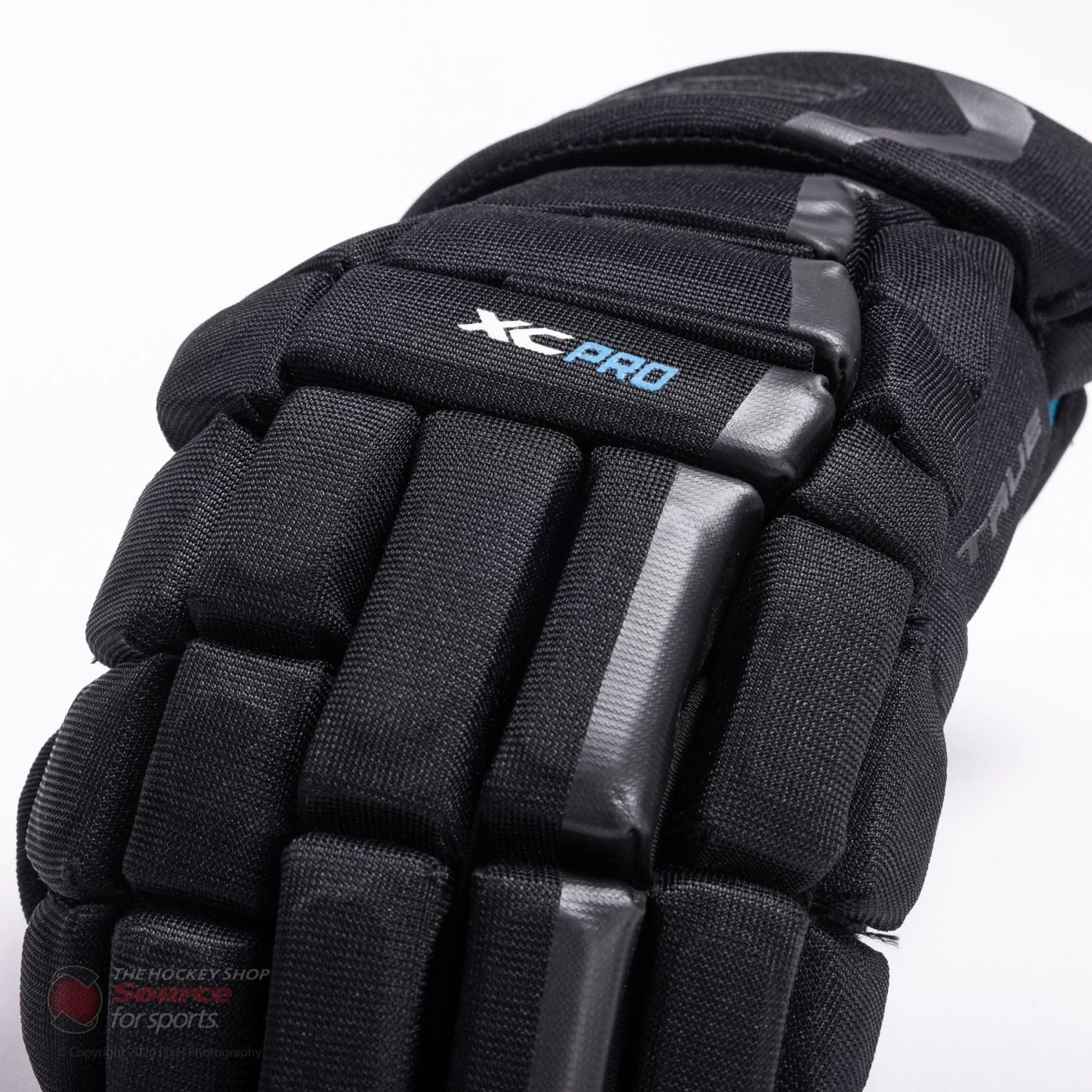 TRUE XC Pro Senior Hockey Gloves 5 TRUE XC Pro Senior Hockey Gloves - Image 5
