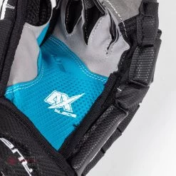 TRUE XC9 Pro Junior Hockey Gloves 19 TRUE XC9 Pro Junior Hockey Gloves -Hockey Shop true gloves true xc9 pro junior hockey gloves 14780966895682