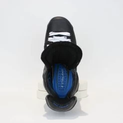 TRUE Player Junior Hockey Skates - Pro Stock - VH Holder - Size 5 -Hockey Shop true hockey skates true player junior hockey skates pro stock vh holder size 5 5 r standard 15186600460354