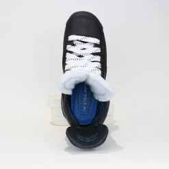 TRUE Player Senior Hockey Skates - Pro Stock - VH Holder - White Felt Tongue - Size 9 -Hockey Shop true hockey skates true player senior hockey skates pro stock vh holder white felt tongue size 9 9 r standard 15186692374594