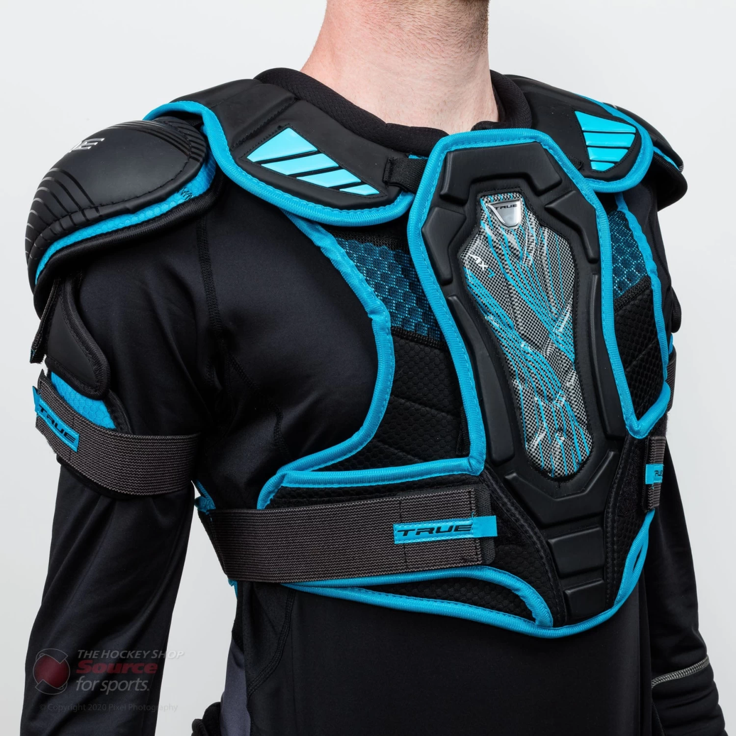 TRUE AX7 Senior Hockey Shoulder Pads 7 TRUE AX7 Senior Hockey Shoulder Pads - Image 7