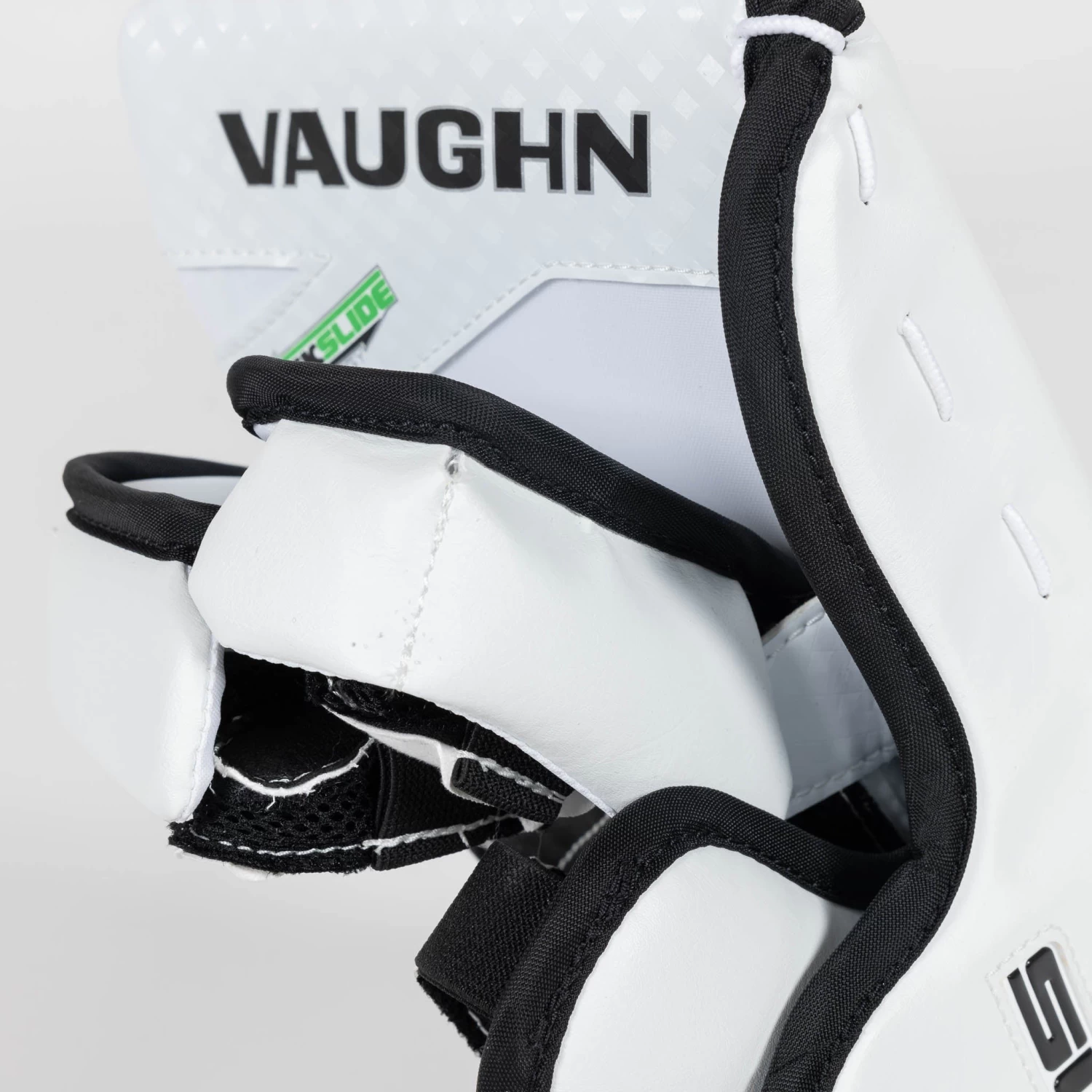 Vaughn Ventus SLR3 Youth Goalie Blocker 9 Vaughn Ventus SLR3 Youth Goalie Blocker - Image 9
