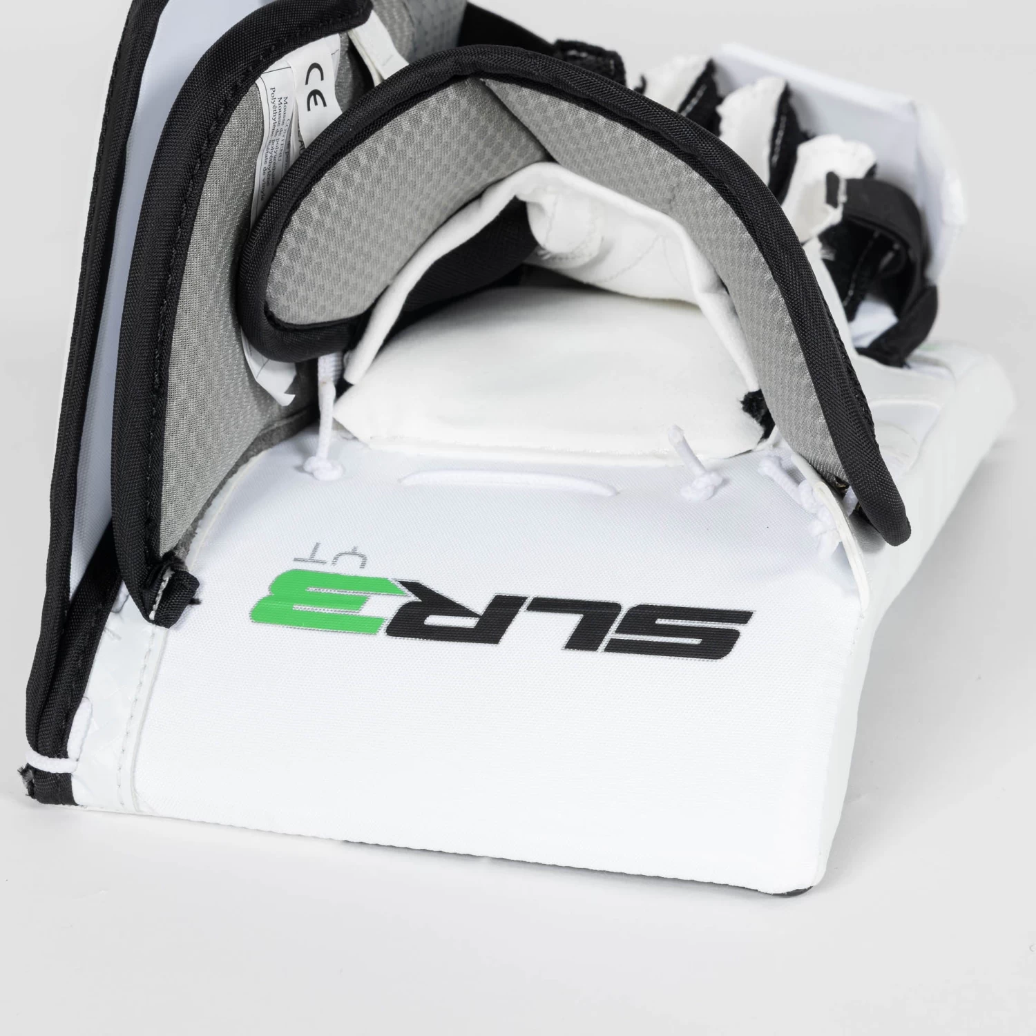 Vaughn Ventus SLR3 Youth Goalie Blocker 18 Vaughn Ventus SLR3 Youth Goalie Blocker - Image 18