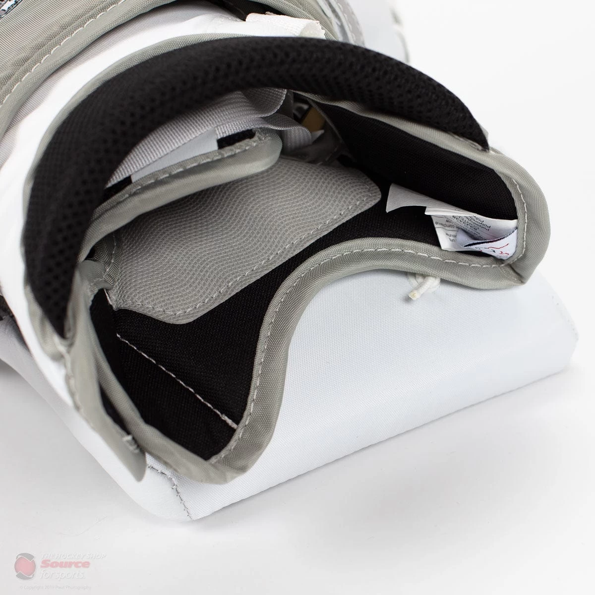 Vaughn Velocity Pro V Elite 2 Pro Carbon Senior Goalie Catcher 10 Vaughn Velocity Pro V Elite 2 Pro Carbon Senior Goalie Catcher - Image 10