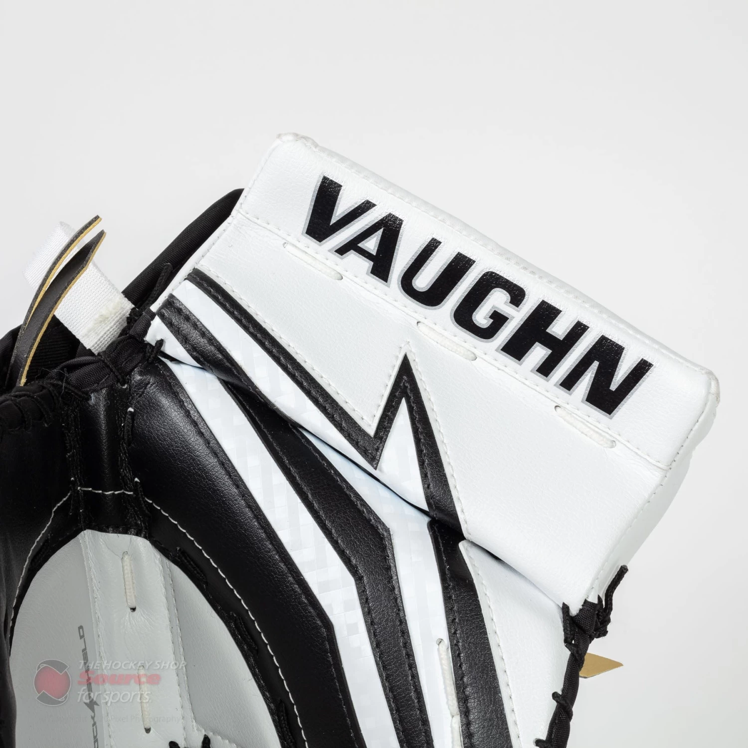 Vaughn Velocity V9 Pro Carbon Senior Goalie Catcher 7 Vaughn Velocity V9 Pro Carbon Senior Goalie Catcher - Image 7