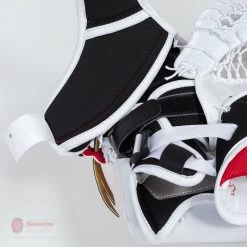 Vaughn Velocity V9 XP Junior Goalie Catcher -Hockey Shop vaughn catchers vaughn velocity v9 xp junior goalie catcher 14509026443330