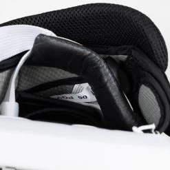 Vaughn Ventus SLR3 Youth Goalie Catcher -Hockey Shop vaughn catchers vaughn ventus slr3 youth goalie catcher 29106358812738