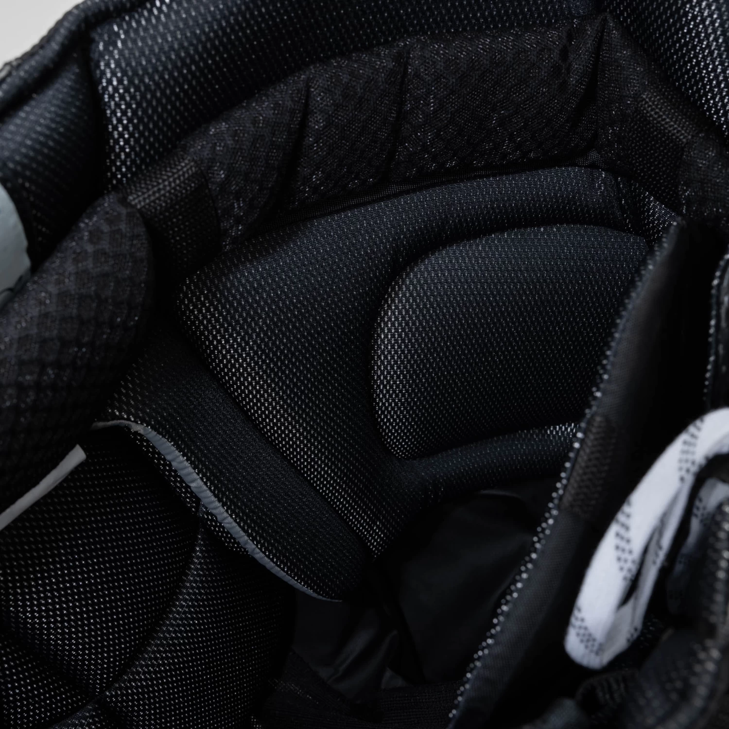 Vaughn Ventus SLR3 Junior Goalie Pants 7 Vaughn Ventus SLR3 Junior Goalie Pants - Image 7