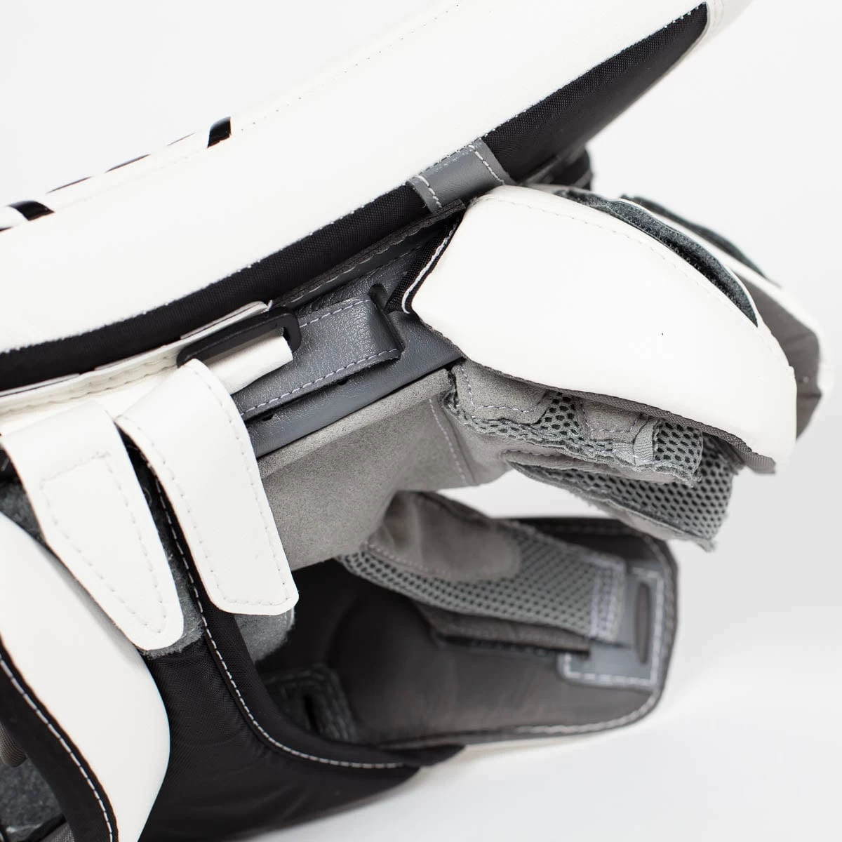 Warrior Ritual GT2 Intermediate Goalie Blocker 4 Warrior Ritual GT2 Intermediate Goalie Blocker - Image 4