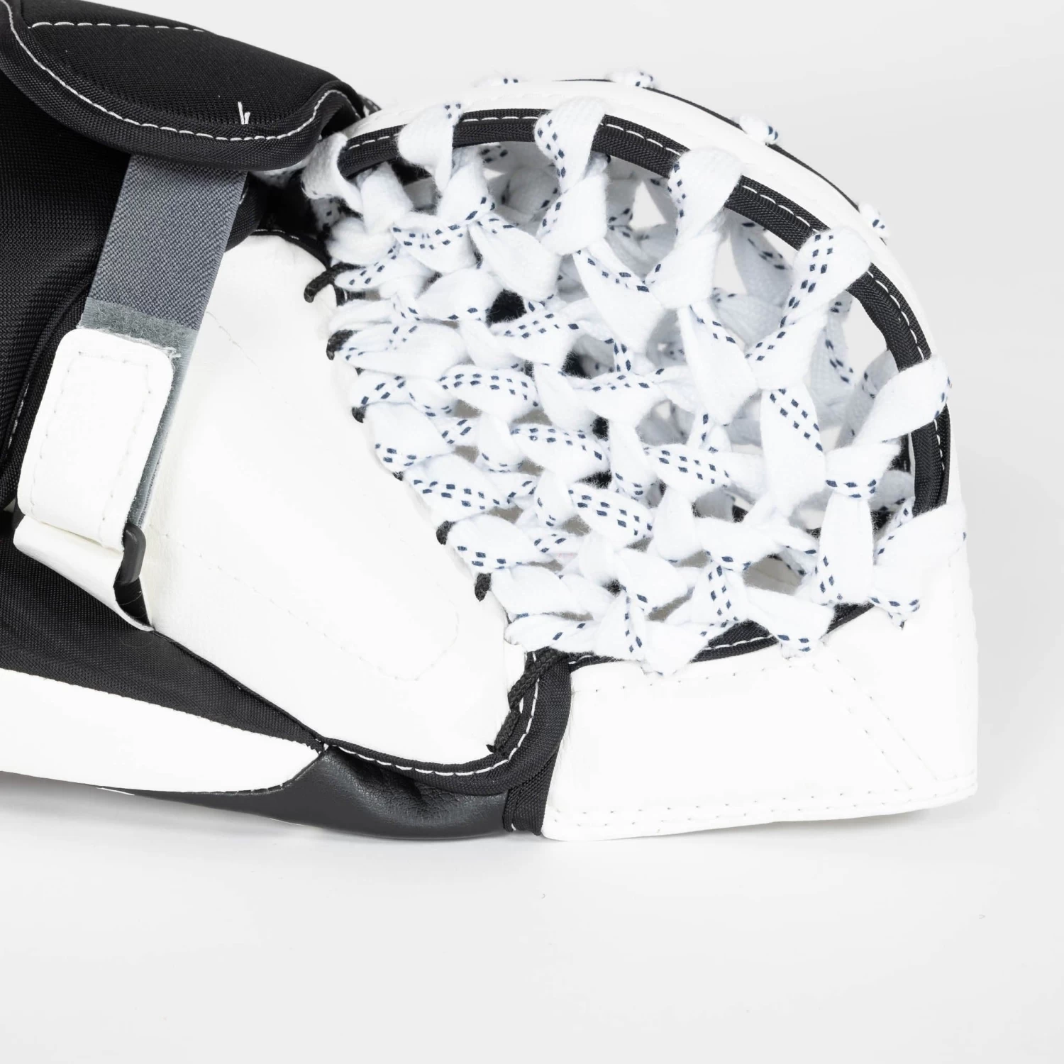 Warrior Ritual G6 E+ Junior Goalie Catcher 5 Warrior Ritual G6 E+ Junior Goalie Catcher - Image 5