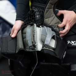 Warrior Ritual GT2 Pro Senior Goalie Catcher -Hockey Shop warrior catchers warrior ritual gt2 pro senior goalie catcher 5024687423554