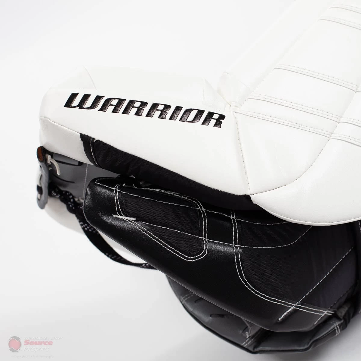 Warrior Ritual GT2 Intermediate Goalie Leg Pads 4 Warrior Ritual GT2 Intermediate Goalie Leg Pads - Image 4