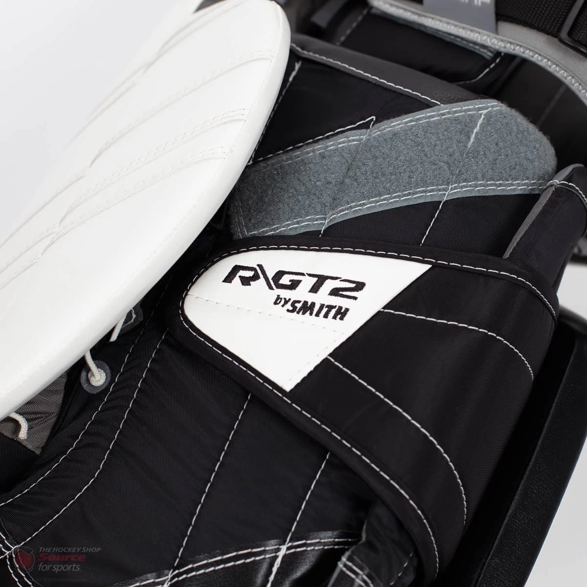 Warrior Ritual GT2 Intermediate Goalie Leg Pads 5 Warrior Ritual GT2 Intermediate Goalie Leg Pads - Image 5